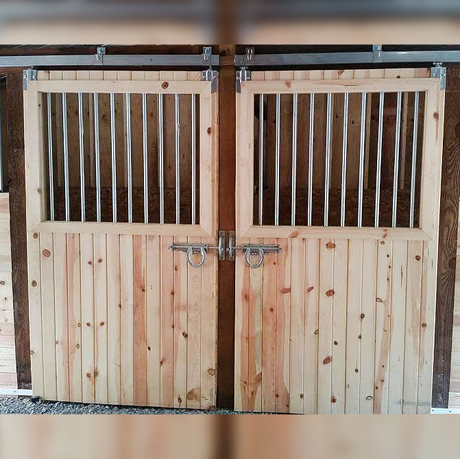 Locking Style Horseshoe Latch RAMM Horse Fencing & Stalls